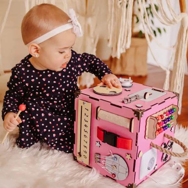 Розвиваюча іграшка Бізікуб Temple Group TG200162 23х23х23см Рожевий