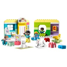 Конструктор LEGO DUPLO Town Життя в дитячому садку 67 деталей (10992)